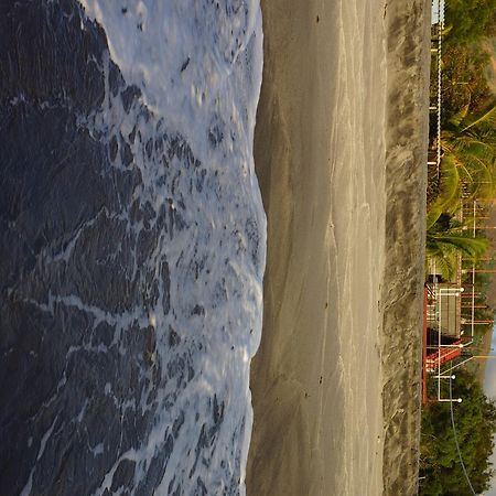 Rama International Beach Resort Botolan Exterior photo