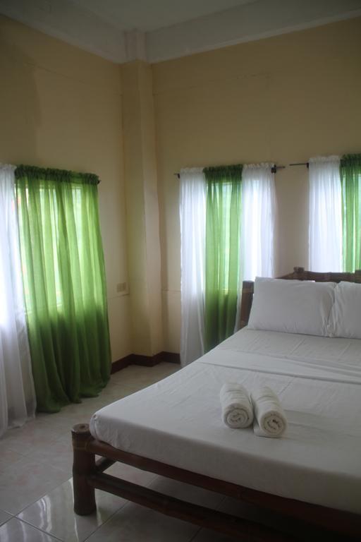 Rama International Beach Resort Botolan Room photo